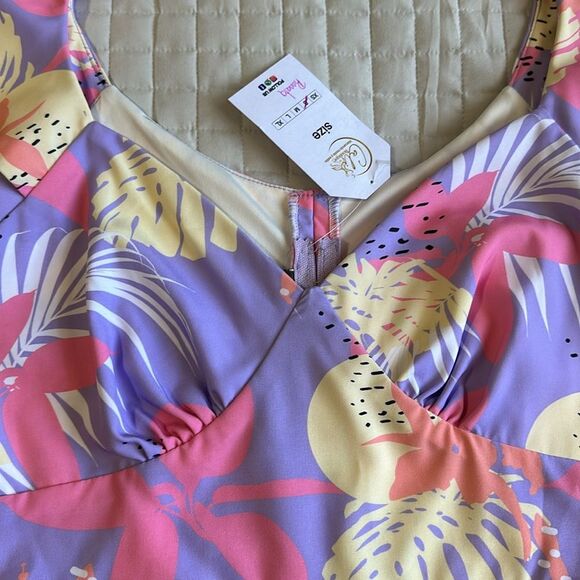 NEW - MULTICOLOR LEAF PRINT CROP TOP RUFFLED SLEEVE SZ S - Picture 2 of 11